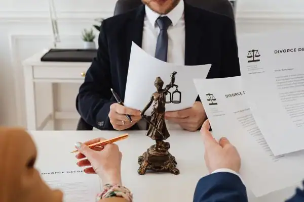 image of divorce mediation - enable via legal aid Bodmin